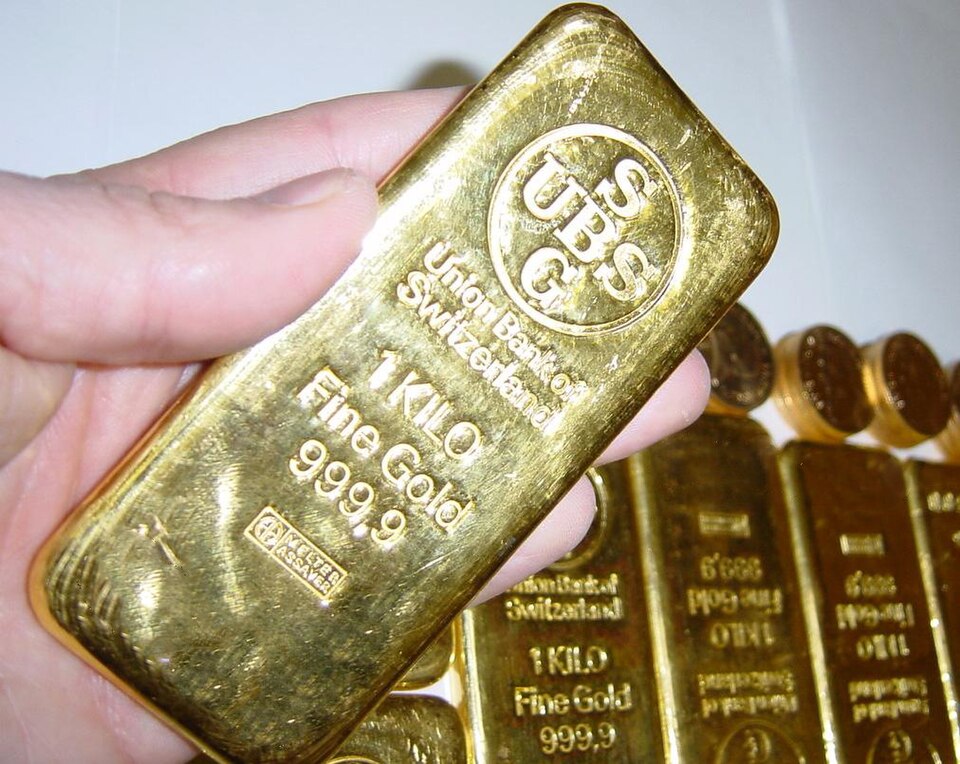 One kilo gold ingot used by banks to physically store value for their clients.